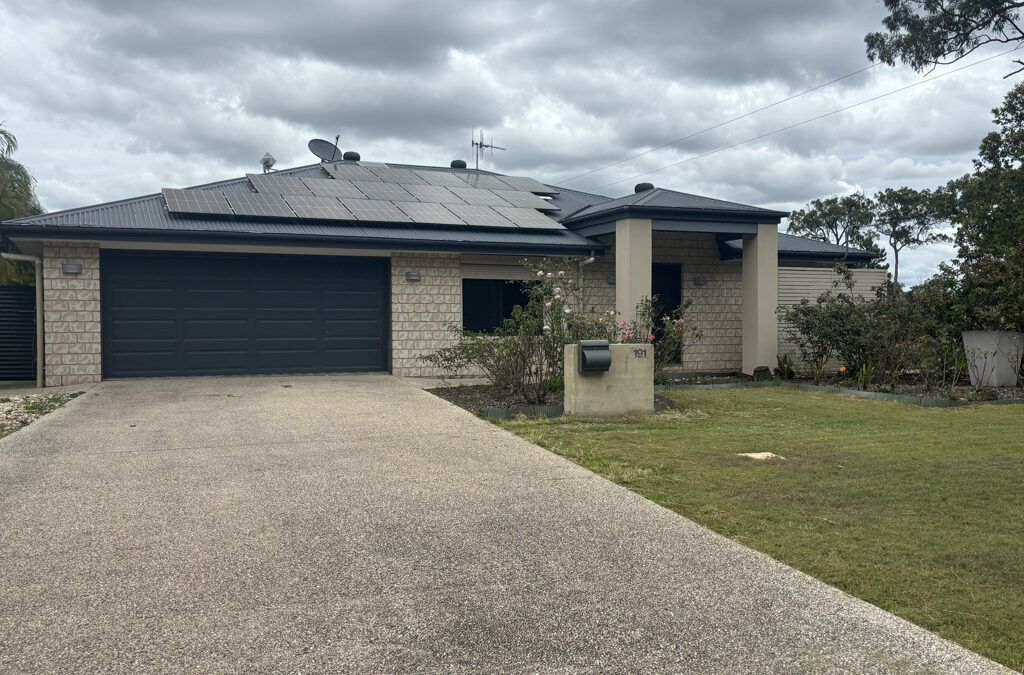 191 Showgrounds Road, OAKHURST  QLD  4650