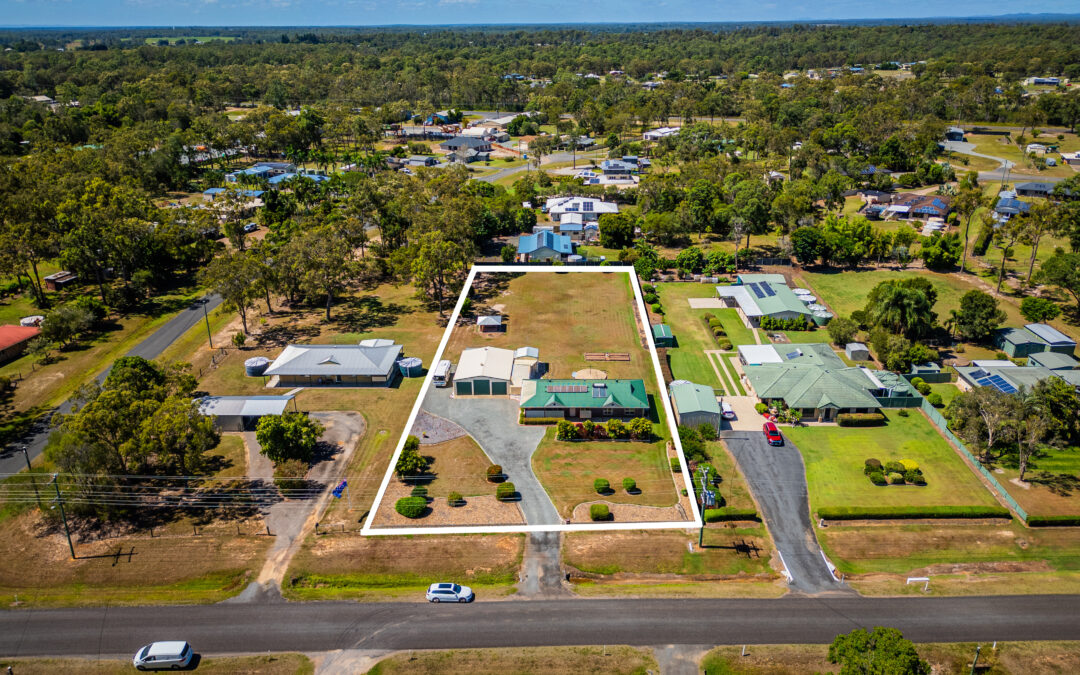 66 Woocoo Drive, OAKHURST  QLD  4650