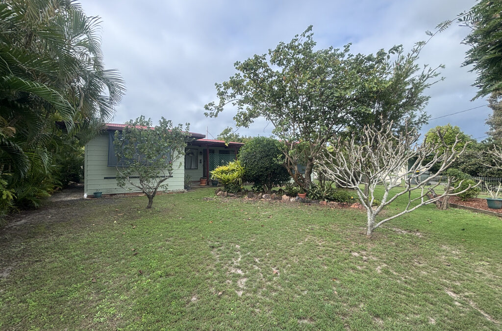 48 Howard Street, BURRUM HEADS  QLD  4659