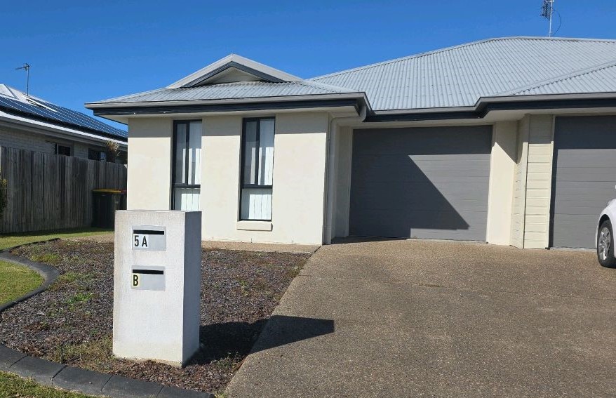 5A Empire Circuit, DUNDOWRAN  QLD  4655