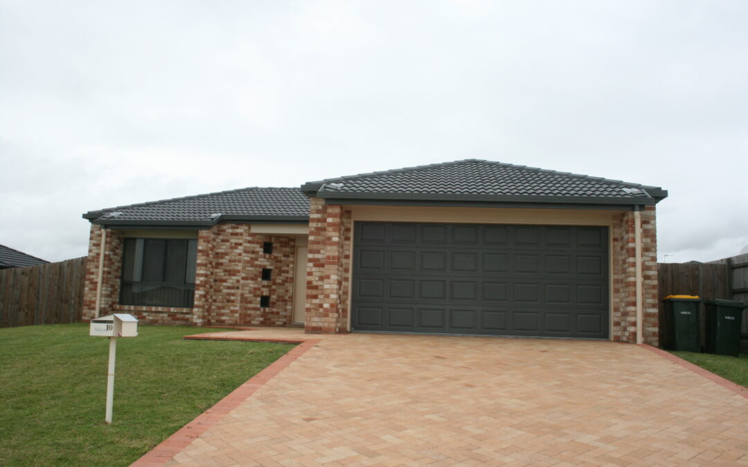 10 Teresa Street, NIKENBAH  QLD  4655
