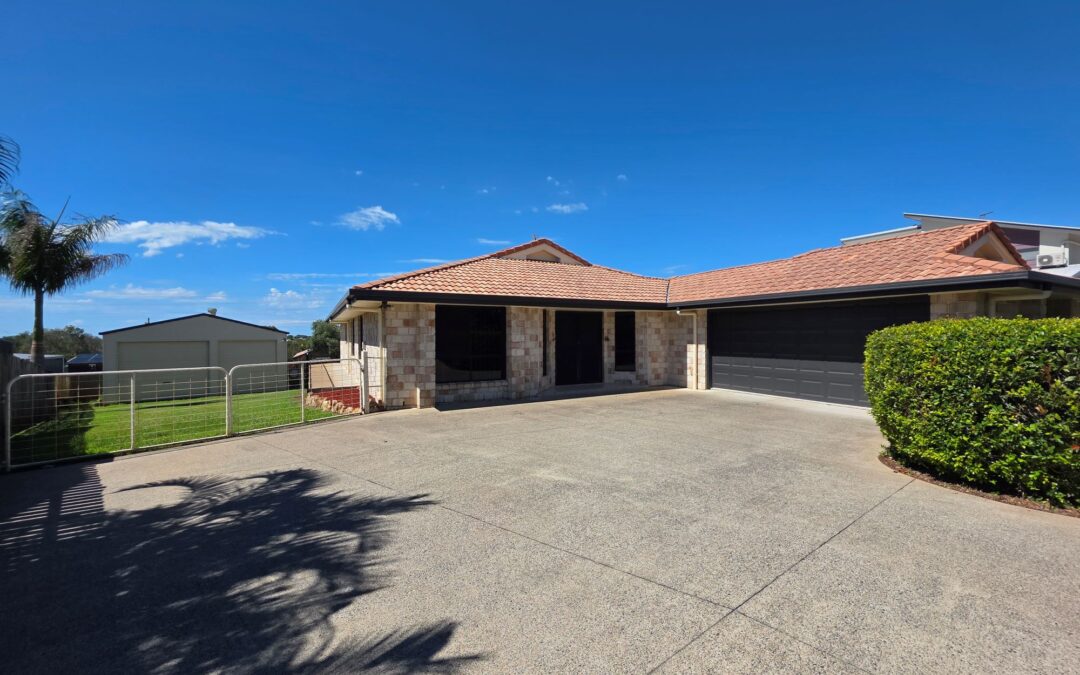 38 Victor Drive, KAWUNGAN  QLD  4655
