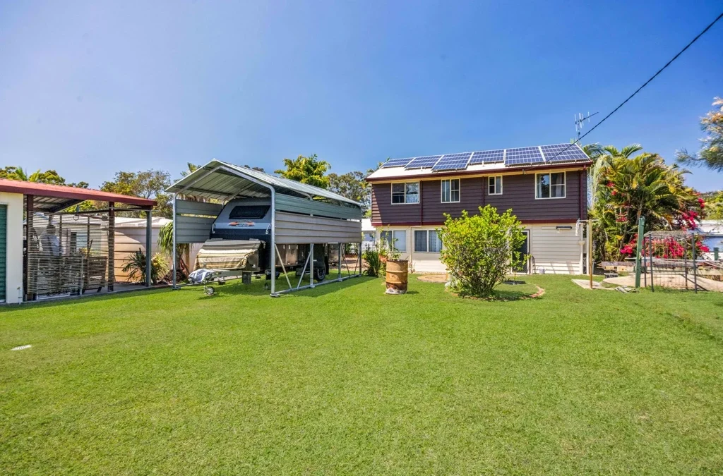 10 Pandanus Place, POONA  QLD  4650