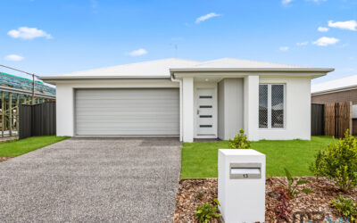 13 Cherry Venture Drive, ELI WATERS, QLD 4655