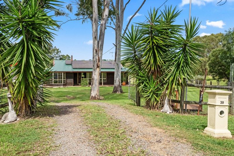 39 Kirrang Court, ANTIGUA, QLD 4650