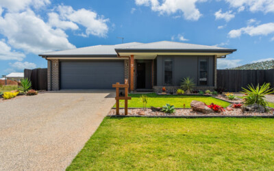 7 Bowie Avenue, KAWUNGAN, QLD 4655
