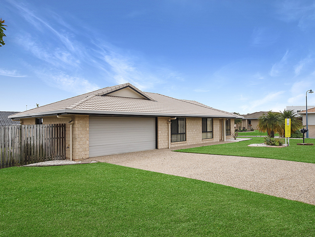 15 Picadilly Circuit, URRAWEEN, QLD 4655
