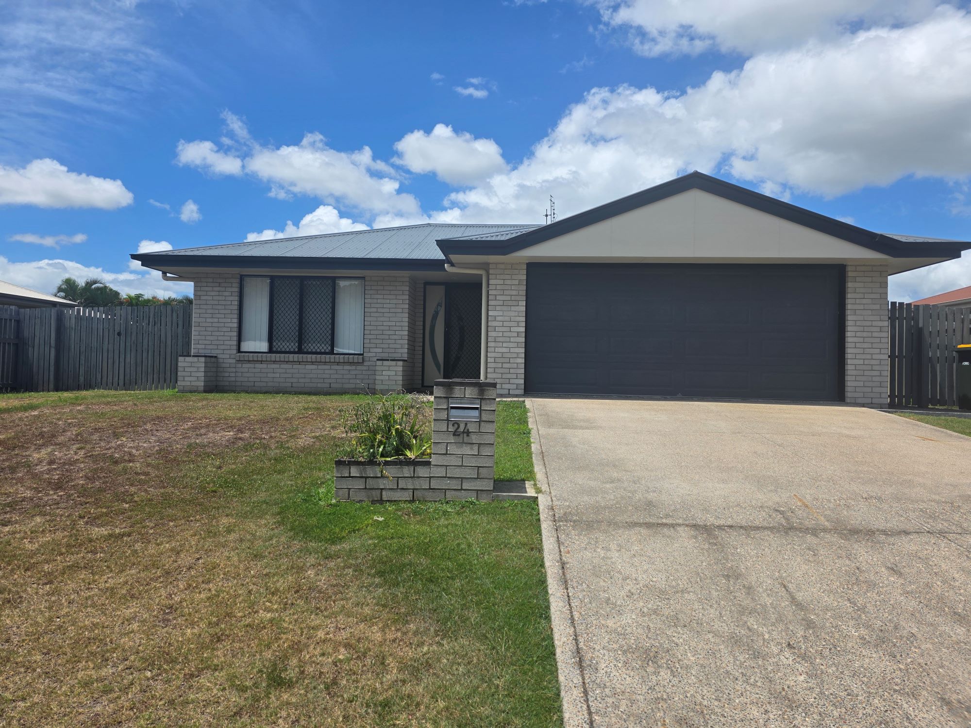 24 Parakeet Circuit, KAWUNGAN, QLD 4655