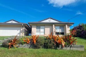 13 Barry Street, TORQUAY, QLD 4655