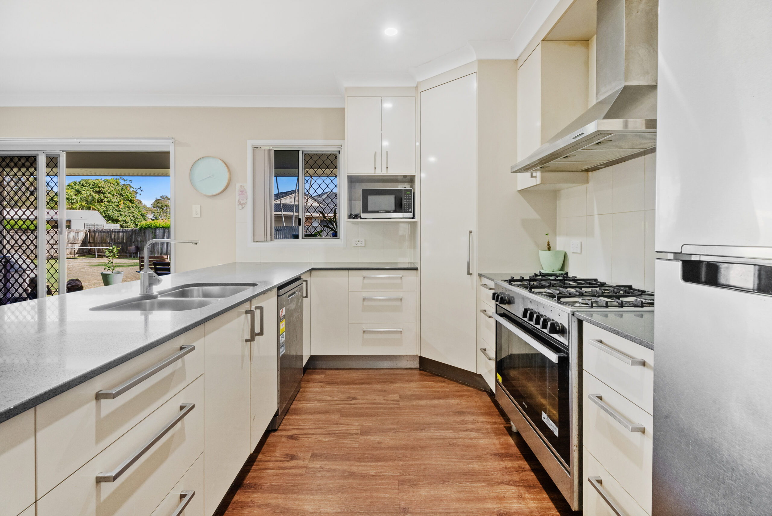 5 Myrtle Close, KAWUNGAN, QLD 4655