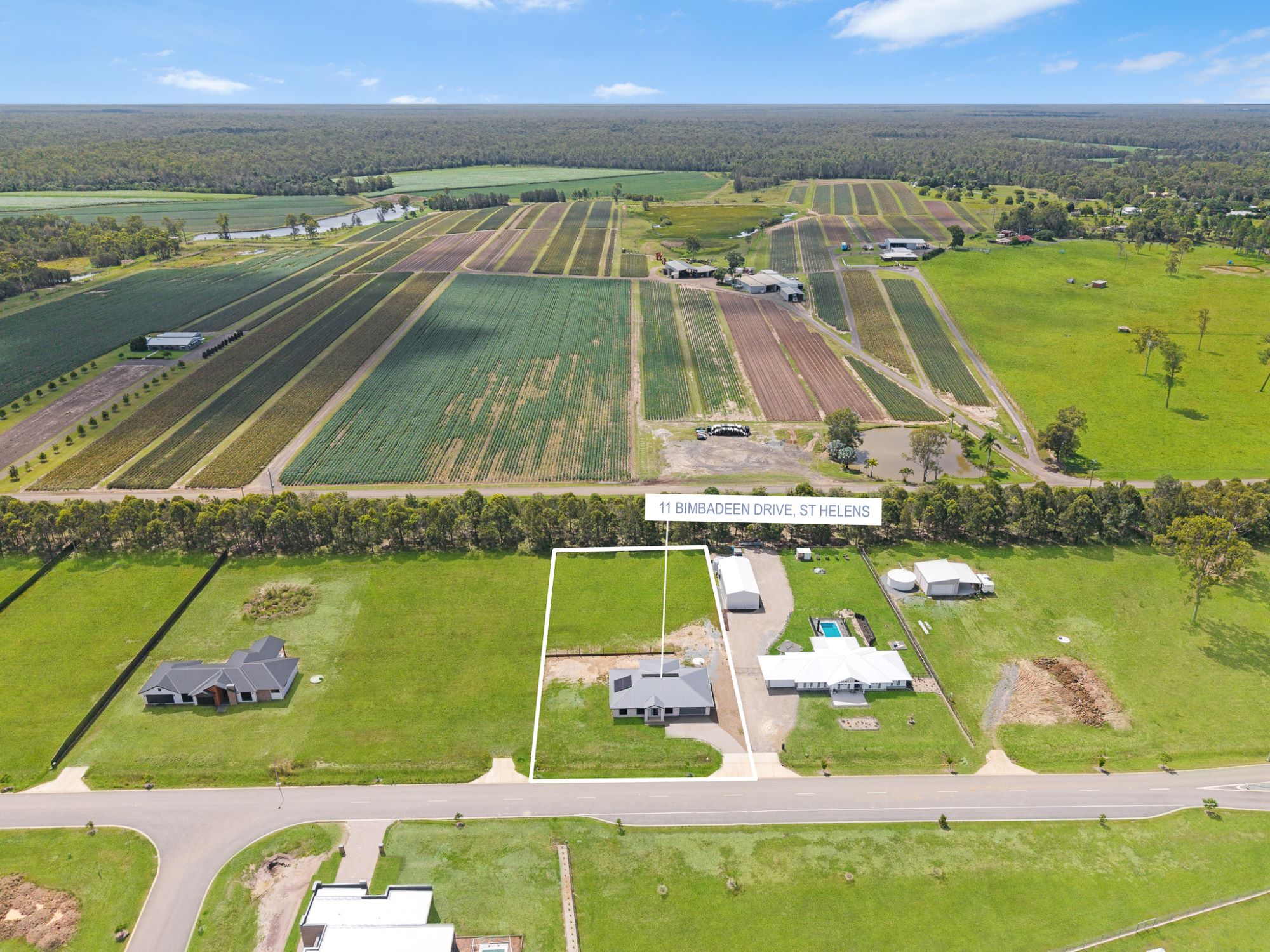 11 Bimbadeen Drive, ST HELENS, QLD 4650