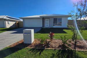 8 Hazelwood Street, WONDUNNA, QLD 4655