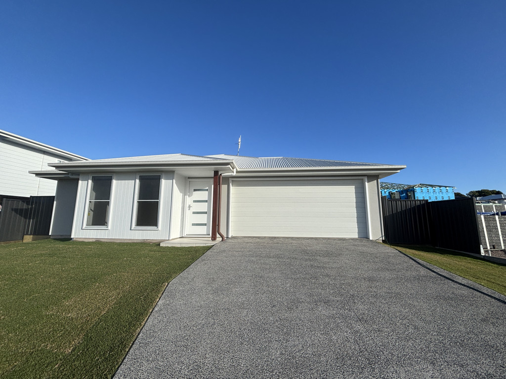 6 Dell Drive, TINANA, QLD 4650