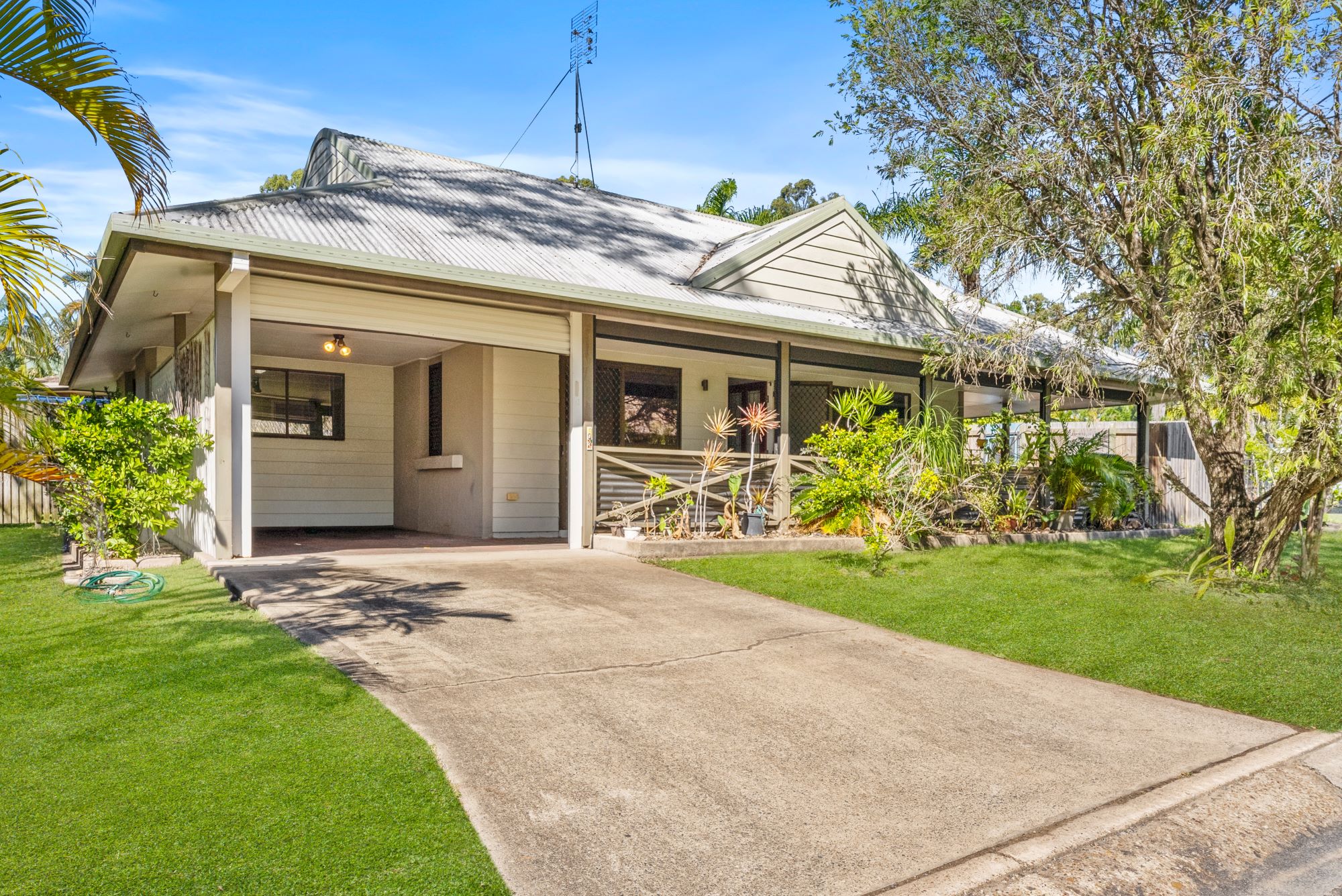 9/415-417 Boat Harbour Drive, TORQUAY, QLD 4655