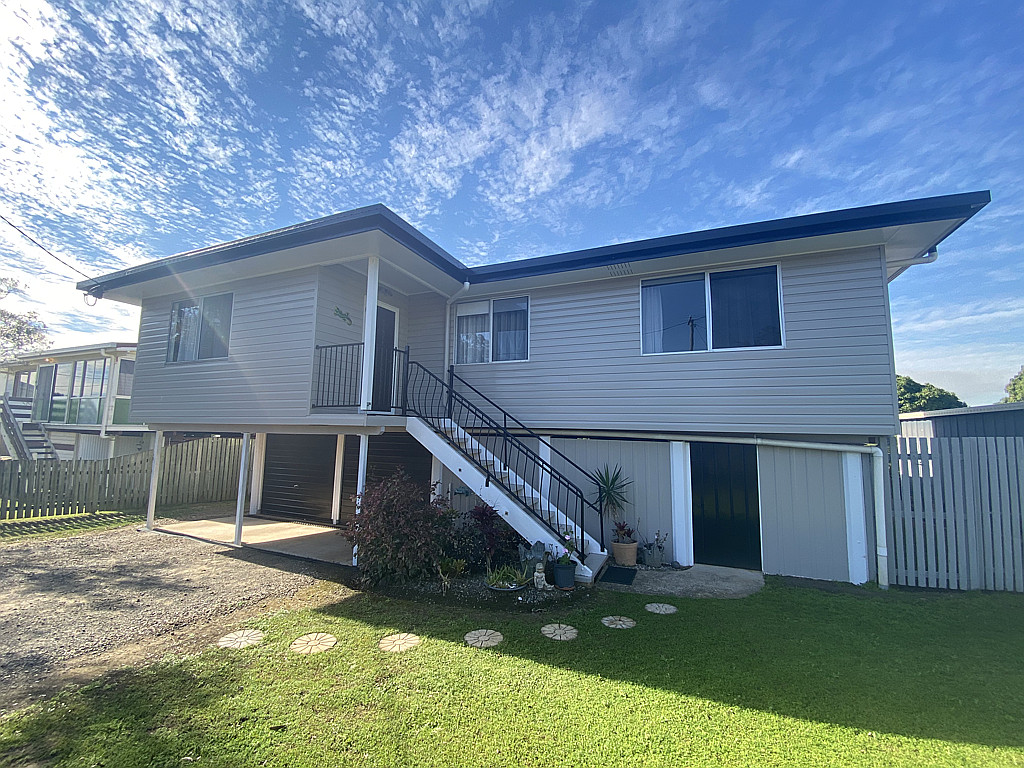 30 Hillcrest Ave, GRANVILLE, QLD 4650