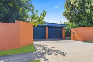 60 Denmans Camp Road, TORQUAY, QLD 4655