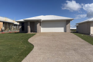 16 Bitterbark Street, NIKENBAH, QLD 4655