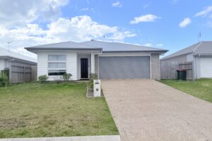 13 Frederick Circuit, ELI WATERS, QLD 4655