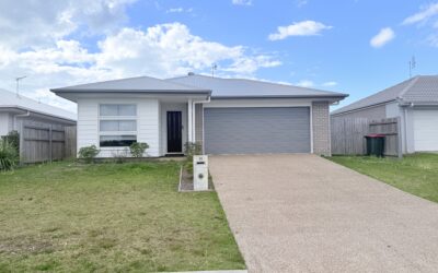 13 Frederick Circuit, ELI WATERS, QLD 4655