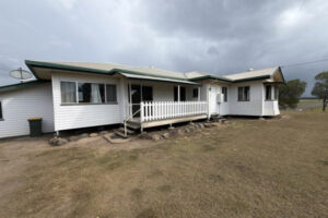 5 Hucknall Road, YERRA, QLD 4650