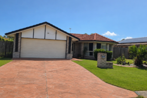 20 Topaz Circuit, URANGAN, QLD 4655