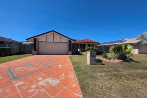 20 Topaz Circuit, URANGAN, QLD 4655