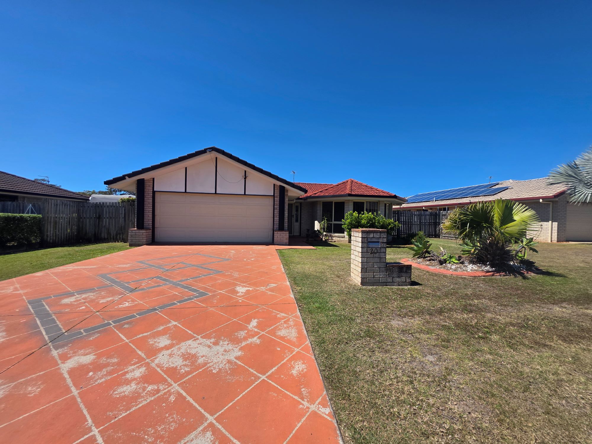 20 Topaz Circuit, URANGAN, QLD 4655