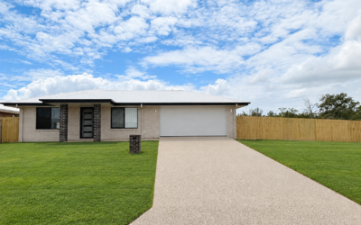 1 Finigan Road, ELI WATERS, QLD 4655